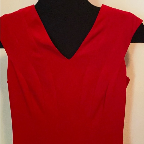 Red Evening Dress (Calvin Klein) - Picture 2 of 3